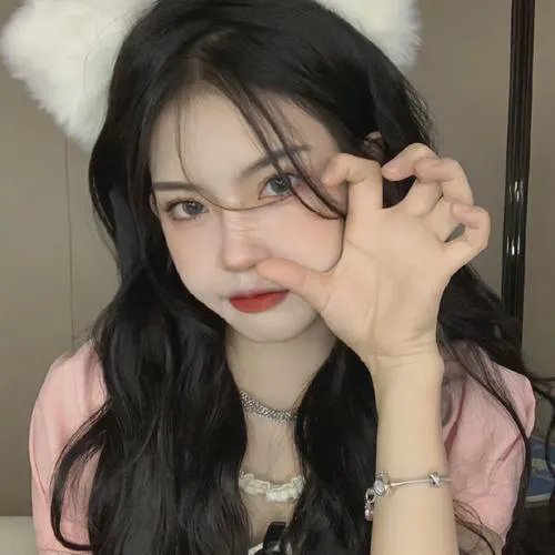 海棠不是鬓边红